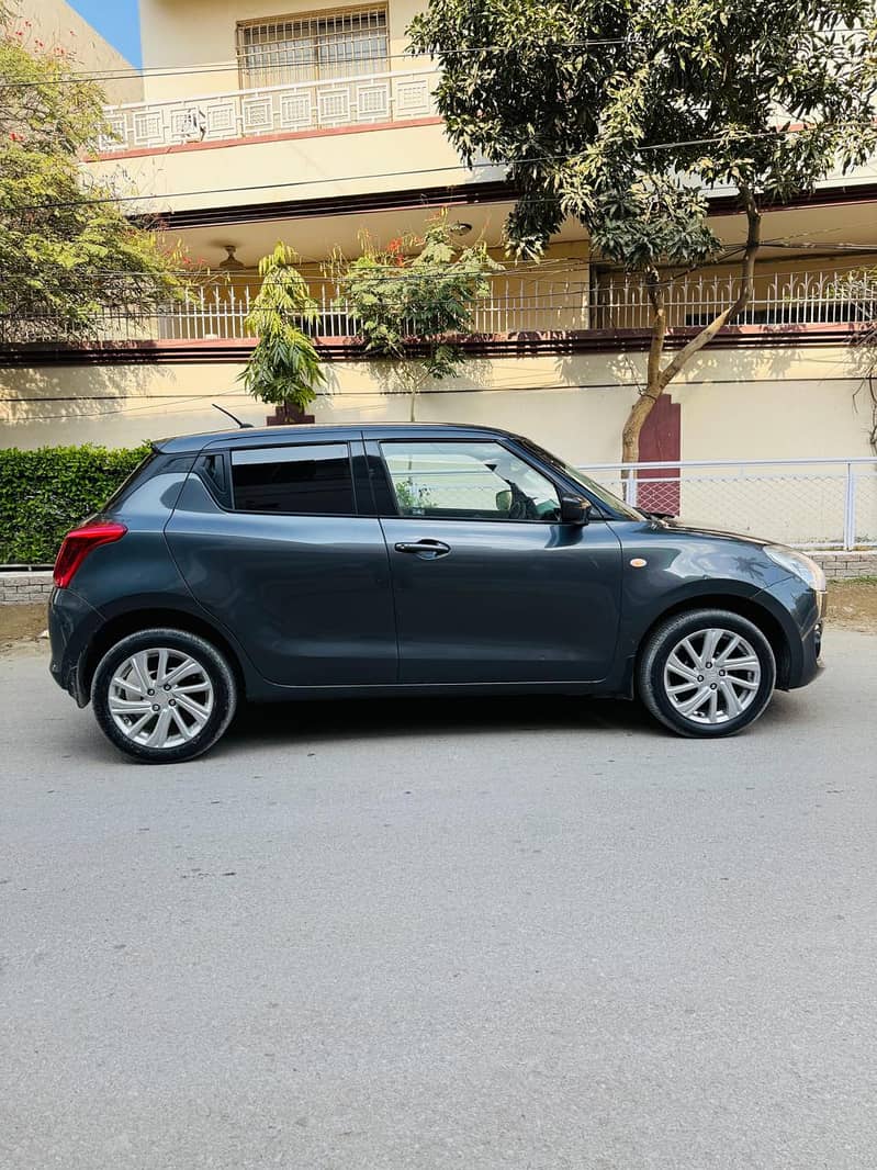 Suzuki Swift 2022 Gl cvt 3