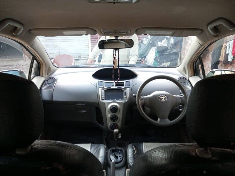 Toyota Vitz 2010 7