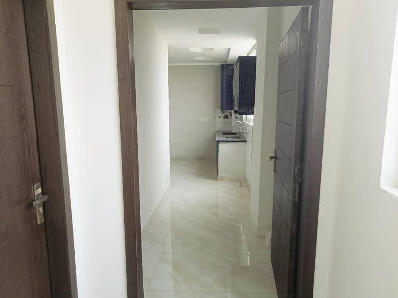 1 BED ROOM LIKE A BRAND NEW FLAT FOR SALE IN BAHRIA TOWN LAHORE 2