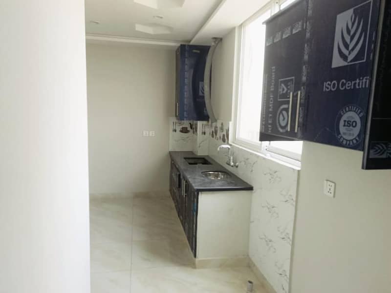 1 BED ROOM LIKE A BRAND NEW FLAT FOR SALE IN BAHRIA TOWN LAHORE 6