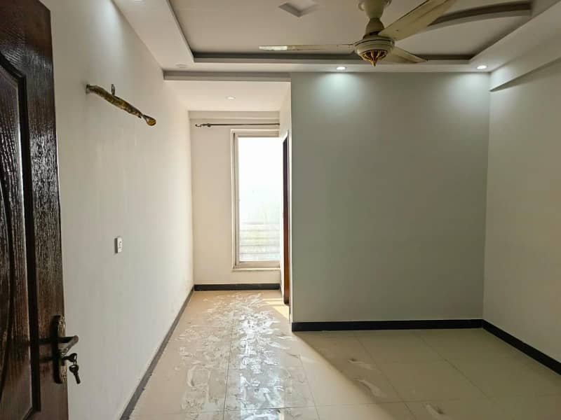 2 BED LIKE A BRAND APARTMENT FOR SALE IN BAHRIA TOWN LAHORE 8