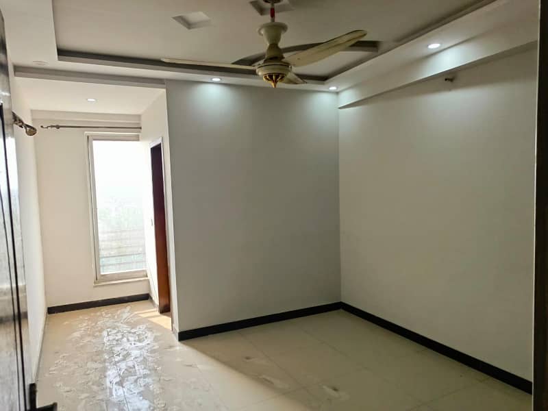 2 BED LIKE A BRAND APARTMENT FOR SALE IN BAHRIA TOWN LAHORE 10