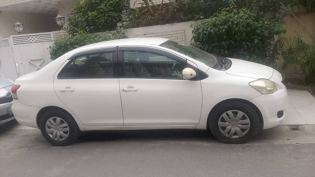 Toyota Belta X 1.0 2009 1