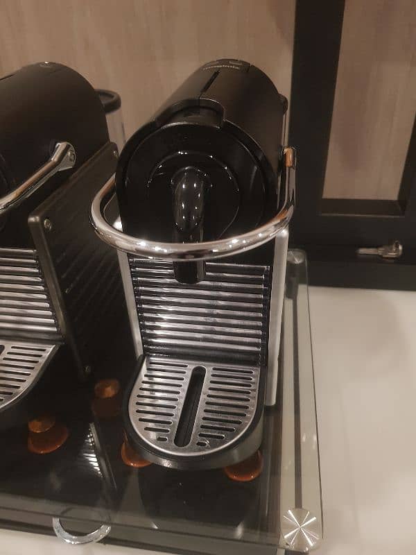 Nespresso Pixie Coffee Brewing Machine. 0