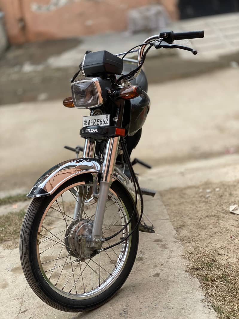 Honda CD70 3