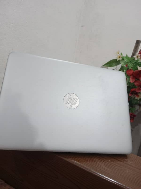 HP laptop core i5 6th generation 1