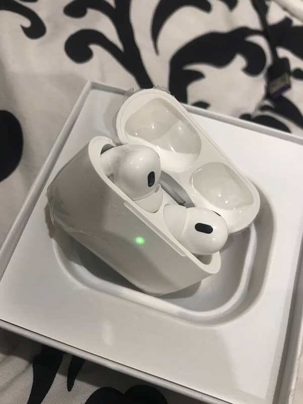 AirPods Pro (2nd generation 0