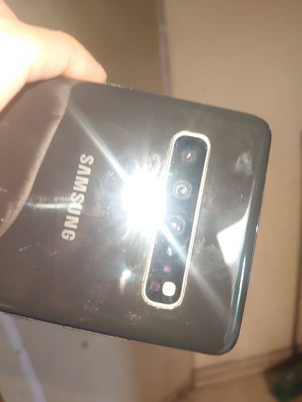 SAMSUNG S10 5G 4