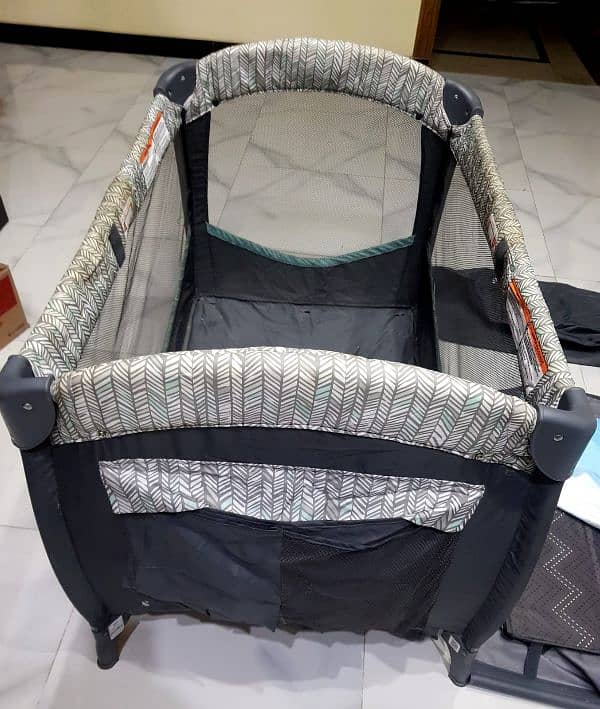 2 Imported Baby Items High Chair and Baby Cot in very good condition 3