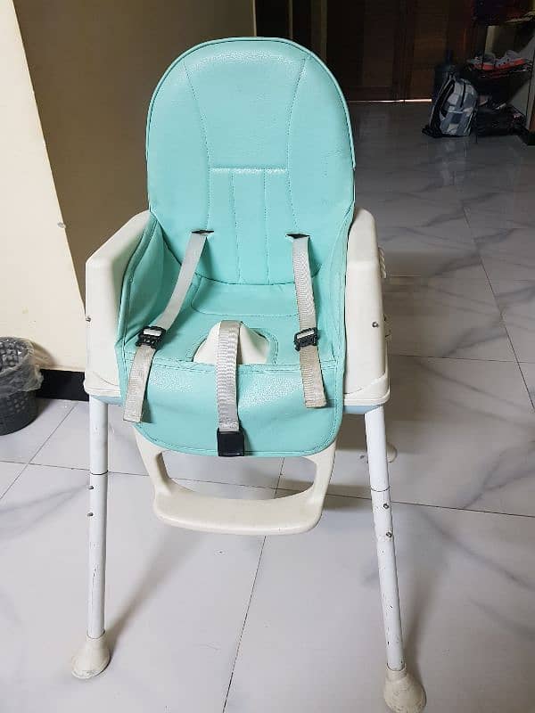 2 Imported Baby Items High Chair and Baby Cot in very good condition 9