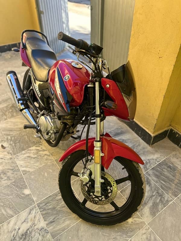 YBR125 red colour 7600drigen 1