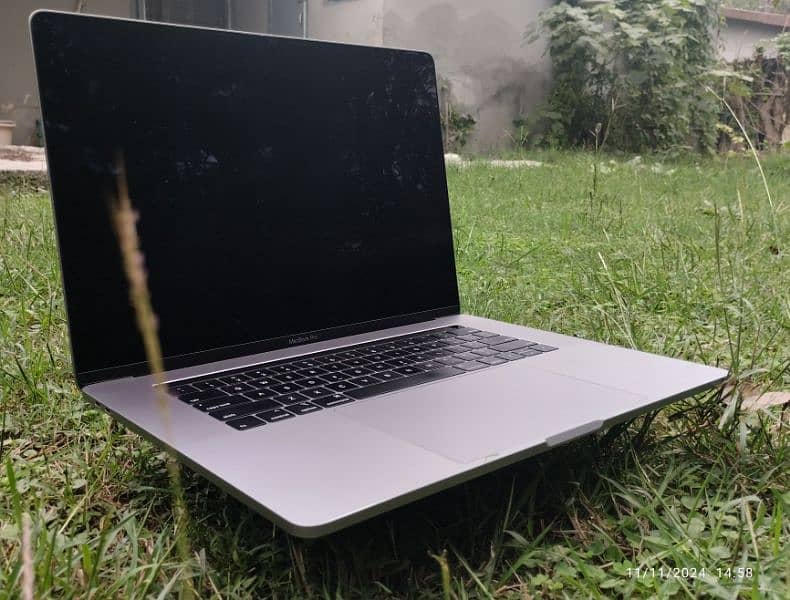 MacBook Pro 2019, 16", 32/1Tb, 1