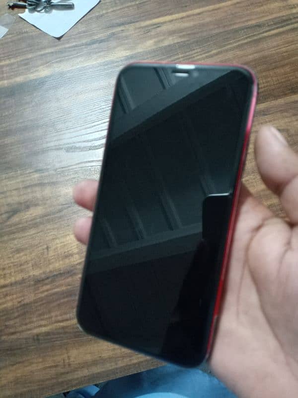 I phone 11 red 64gb 1