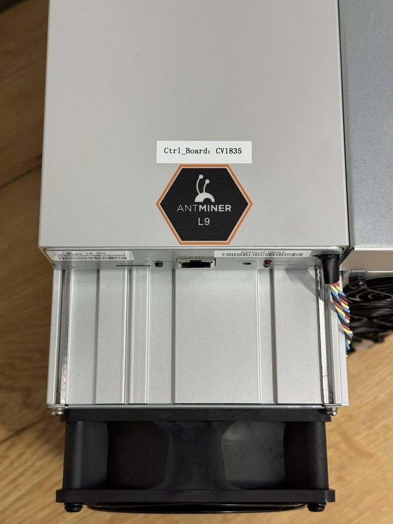 Bitmain Antminer L9 (17Gh) 1