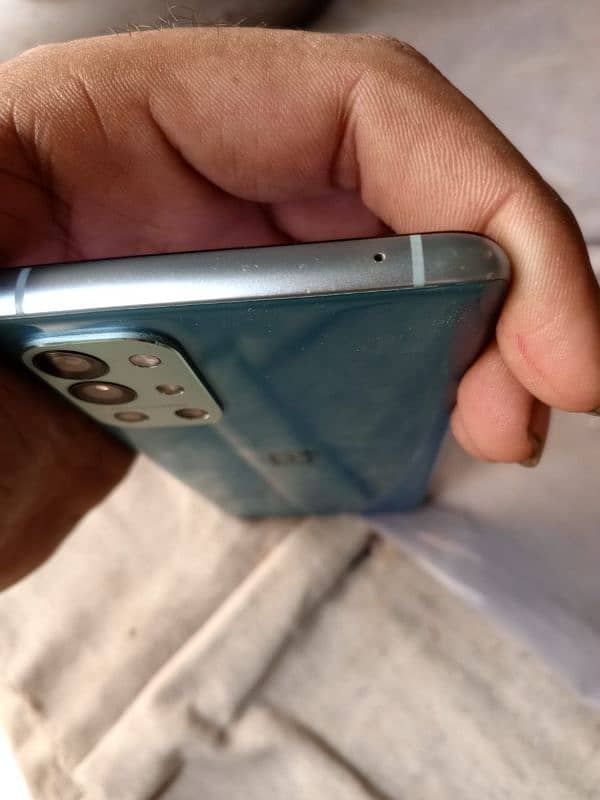 OnePlus 9r 8+8 128gb 2