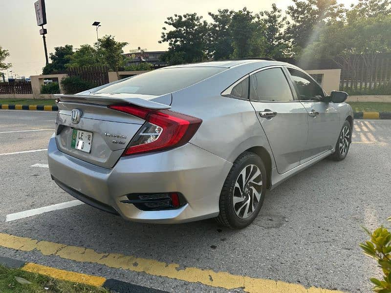 Honda Civic 2018 Available for Rent in Islamabad 3