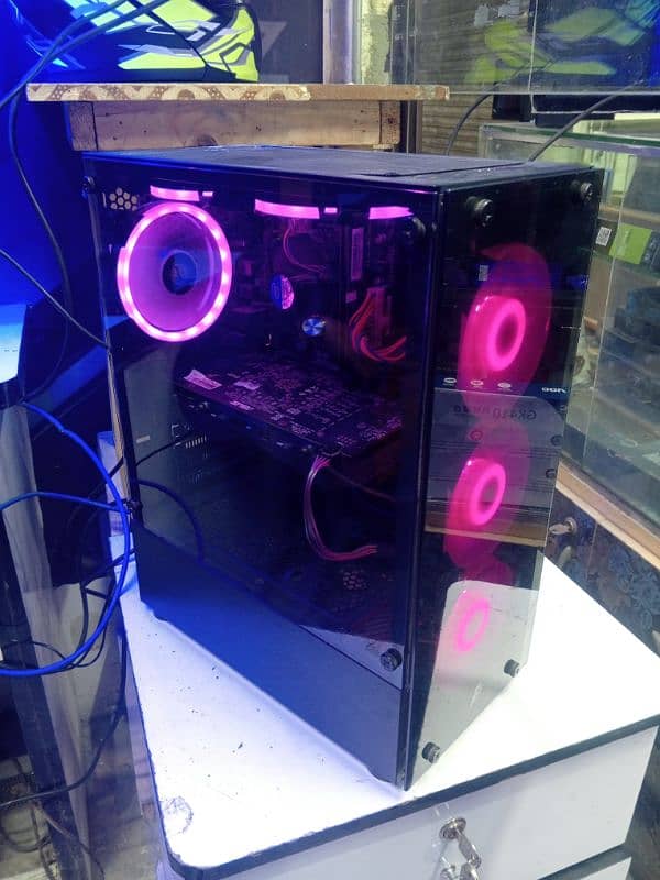 Core i5 6th with asus RX 580 8gb 0