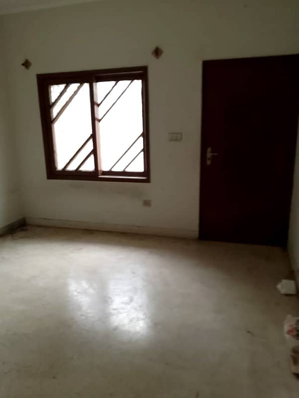 240 Yards, Ground + Half, 11-B North Karachi, Good Location House 7