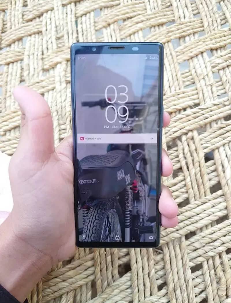 Sony Xperia 5 4