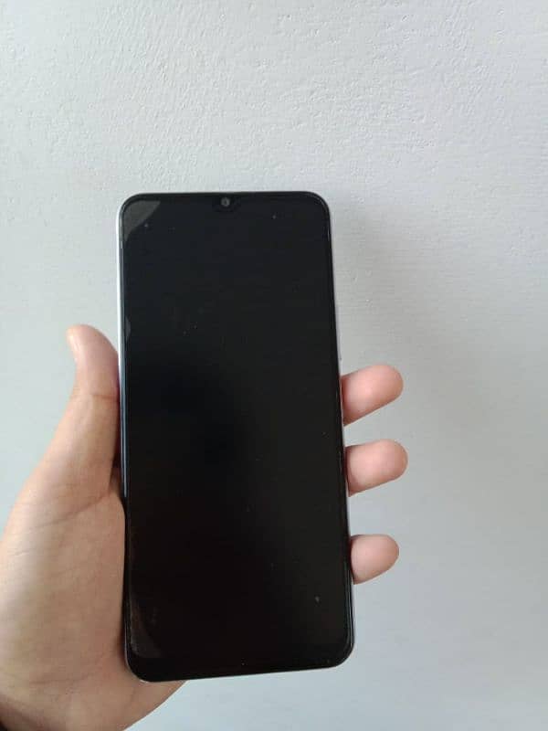 vivo y20 excellent condition with box only 1