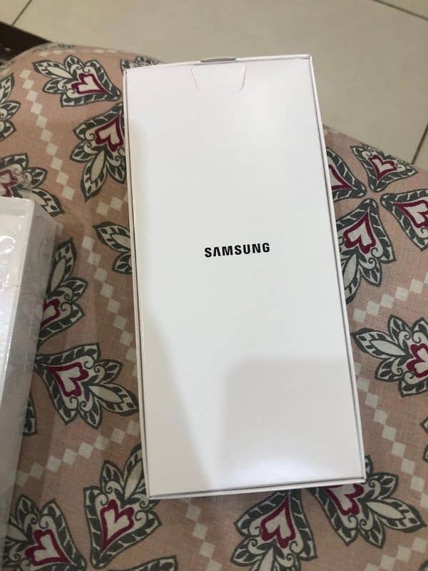 SAMSUNG A14 9