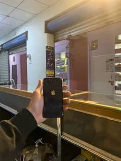 iphone se 2020 non pta jv 2month sim time 64gb Lla baterry health  86