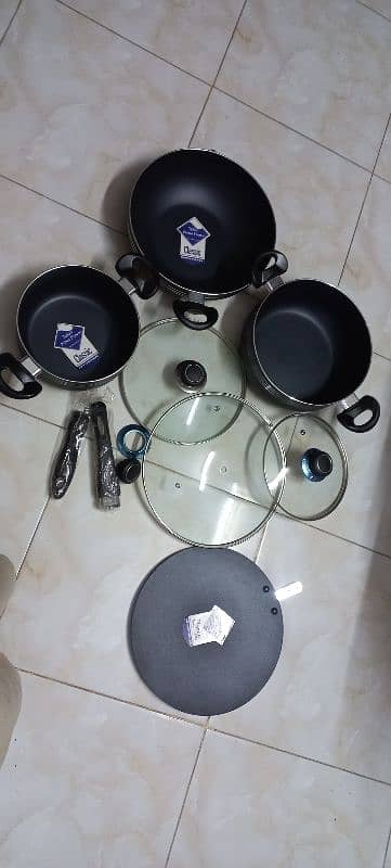 non stick cooking ware set 0