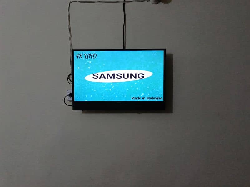 Samsung LED TV 32 Inches 2