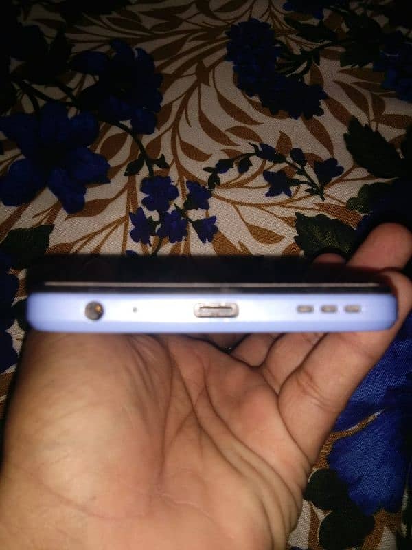 QMobile Blaze 4/64 for sale in Karachi 03141252173 4