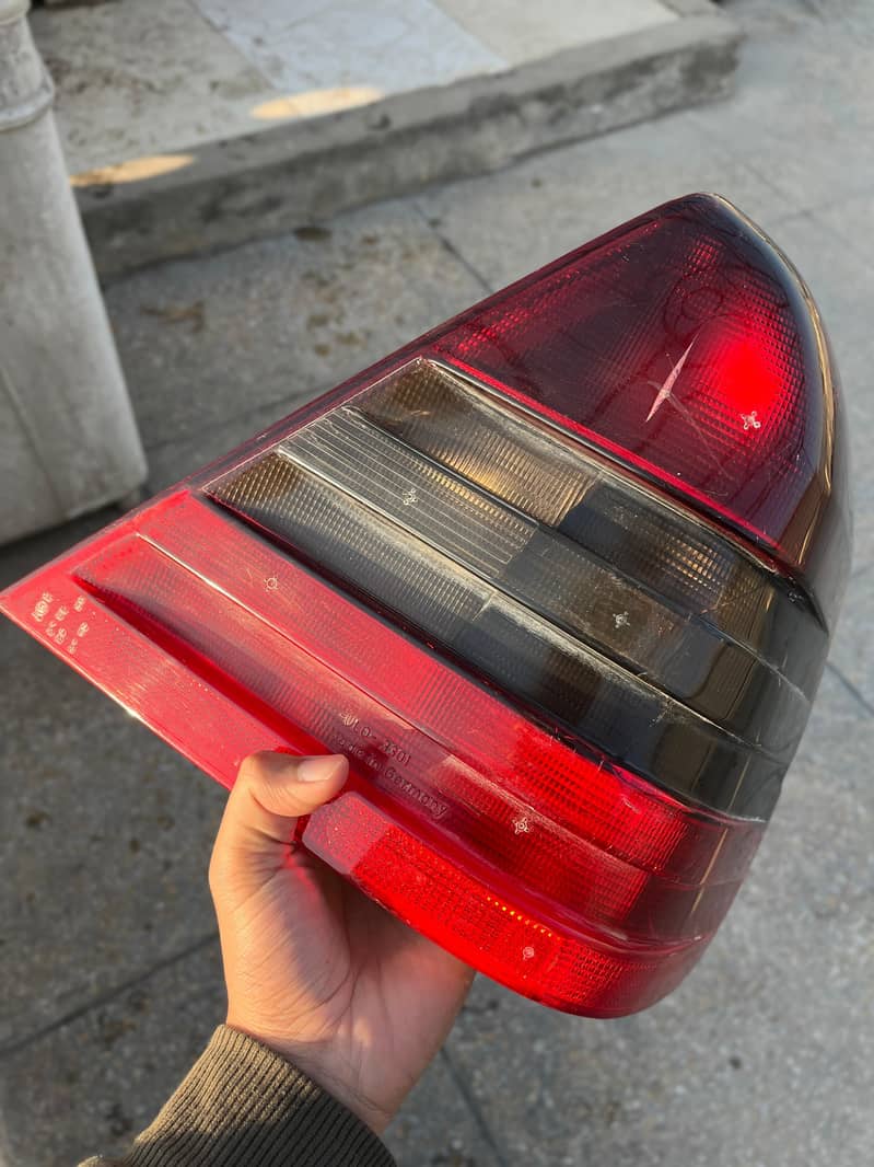 Mercedes C180 Pair of Back Light and Side Mirror Cover 9