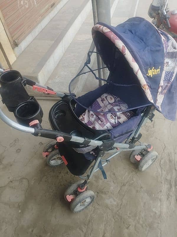 baby stroller with baby food try 1