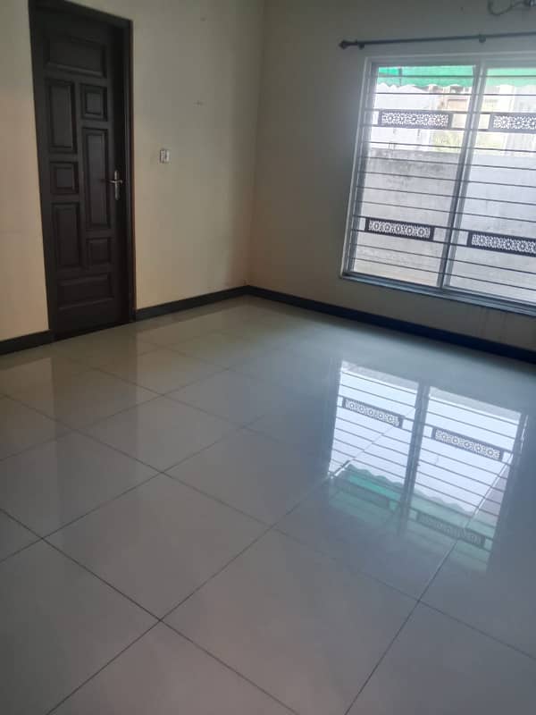 10 marla house for rent 2