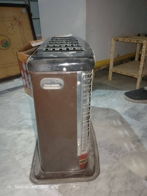 price 14000 gass heater double phase 10/10 condition 1