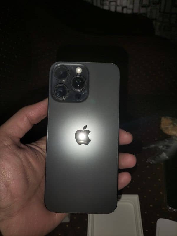 IPHONE 15 PRO MAX (Non PTA) 256gb, Black Titanium 1