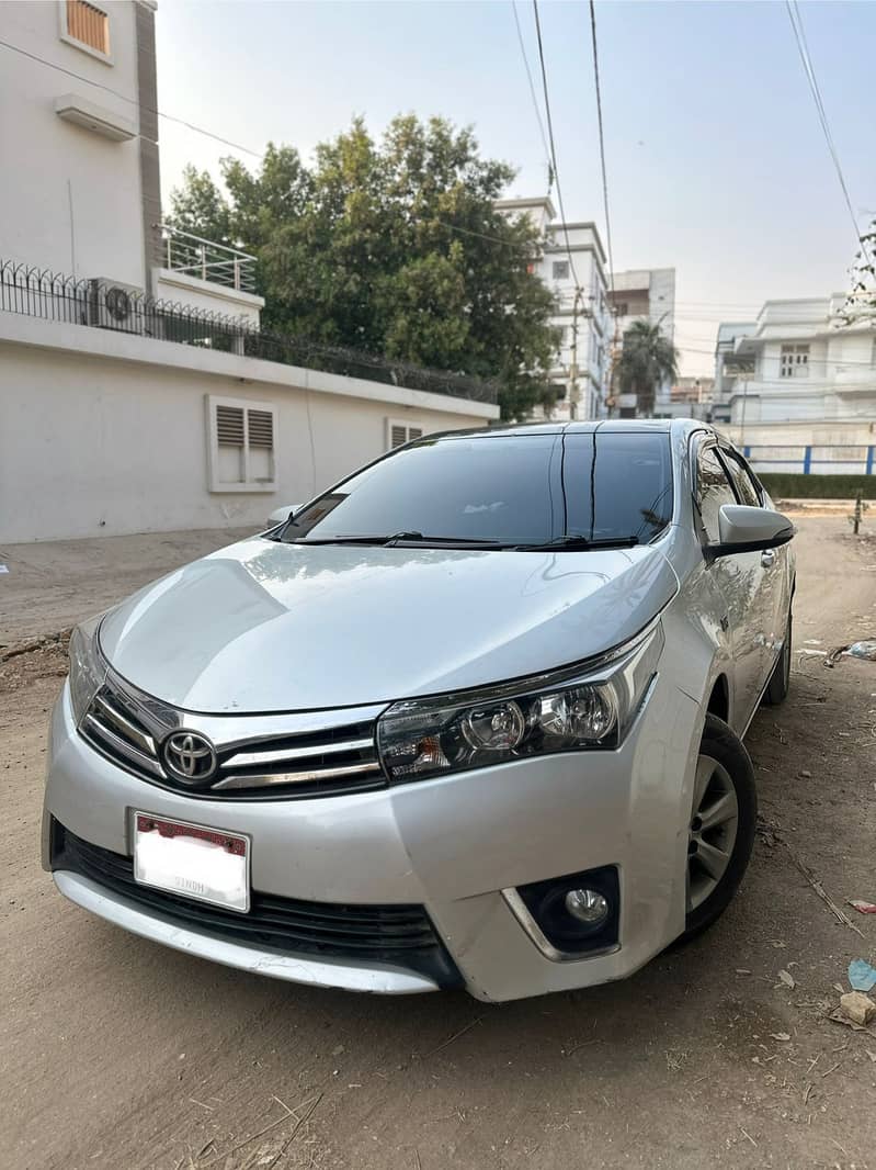 Toyota Corolla Altis 2016 1