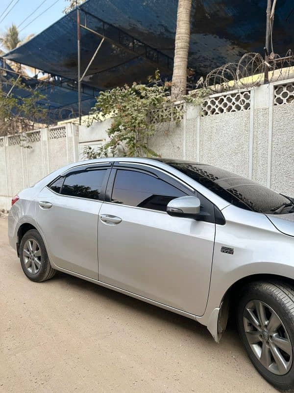 Toyota Corolla Altis 2016 3