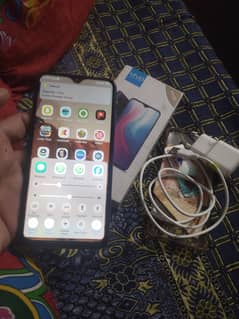 VIVO Y91 with box charger