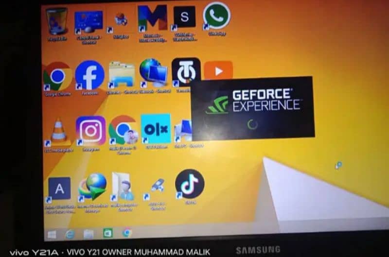 Laptop Samsung i5 4 ram 3