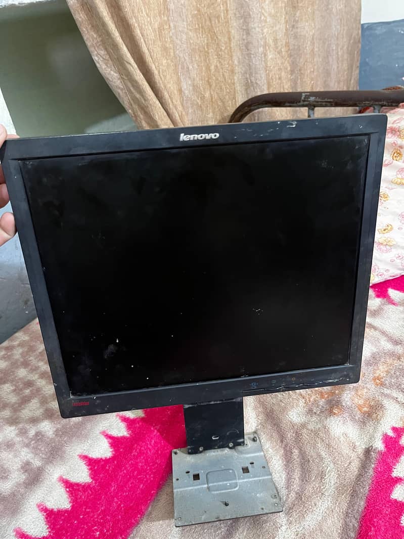 Lenovo monitor 0