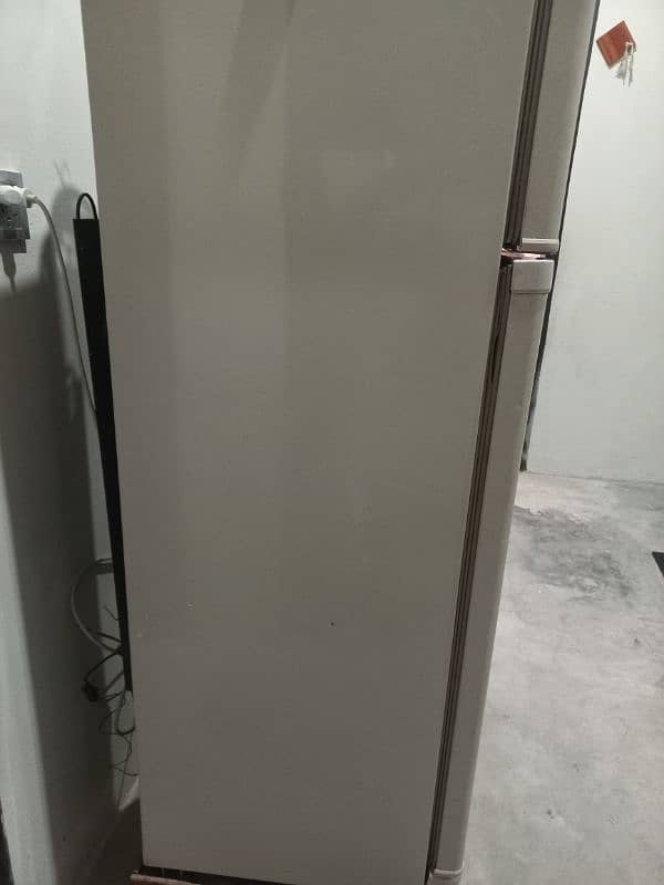 Dawlance Refrigerator 10/10 condition 5