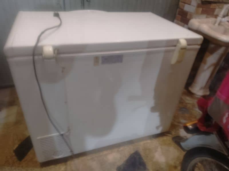 Haier Deep freezer 10/10 6