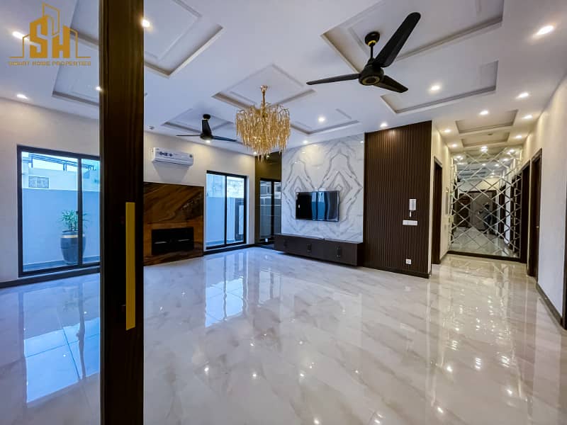 Beautiful Designed 1 Kanal Modern House For Sale In DHA Phase 7 16