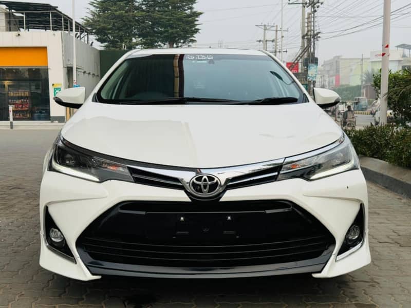 Toyota Altis Grande 2022 0