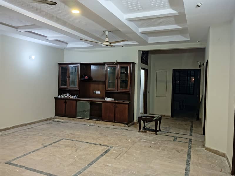 FOR SILENT OFFICE. 1 KANAL HOUSE FO RENT IN JOHAR TOWN 15