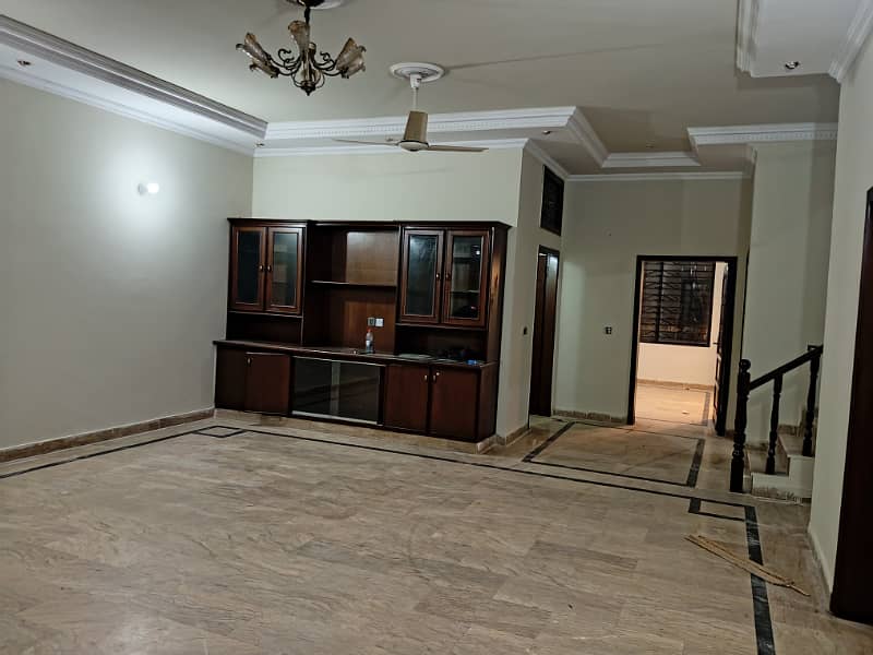 FOR SILENT OFFICE. 1 KANAL HOUSE FO RENT IN JOHAR TOWN 25