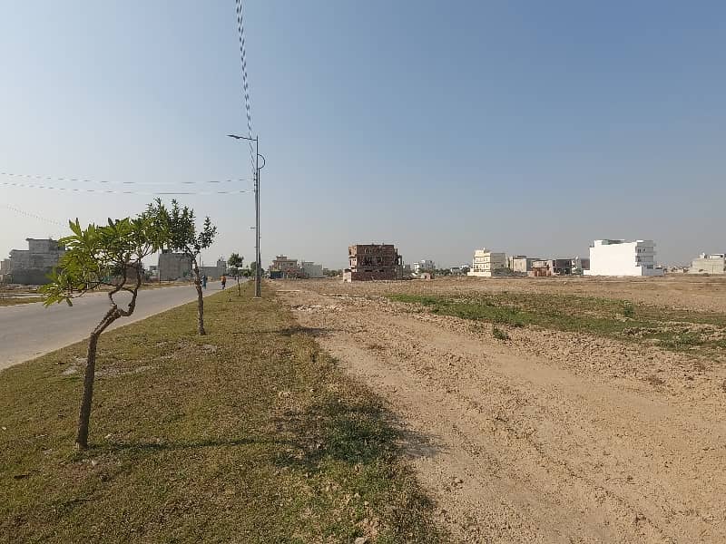 5 Marla Pair Plots Are Available For Sale In A1 Block Of Central Park Housing Scheme Lahore. 13