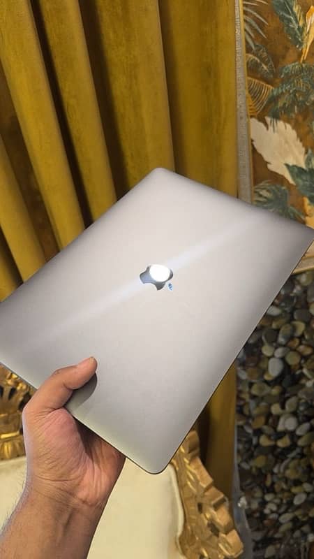 Macbook air 2018 2