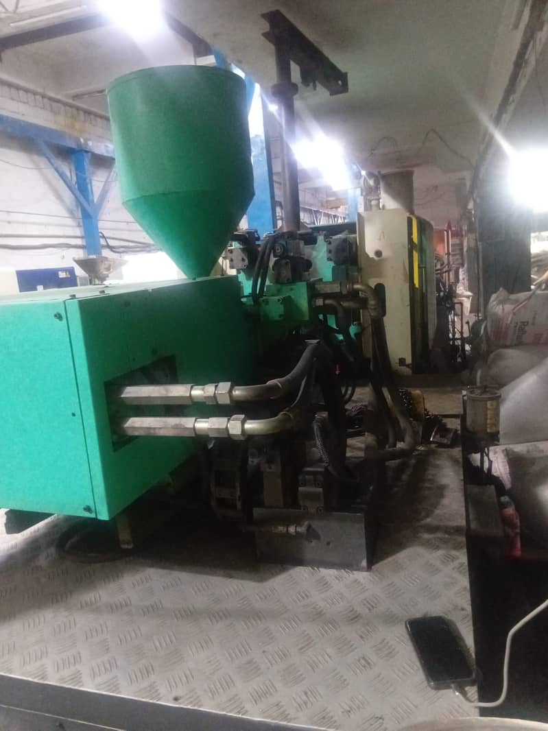 Injection Mmoulding Machine 168 ton for Sale 1