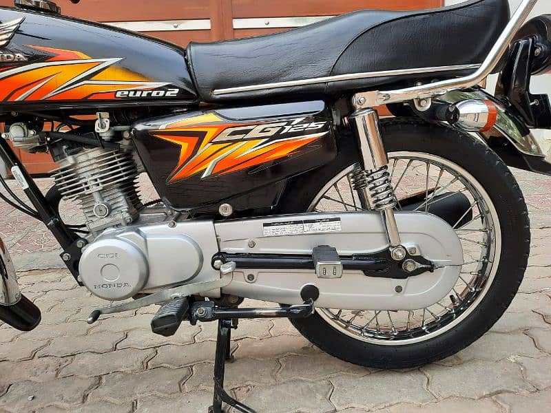 Honda CG 125 2021 Model 2