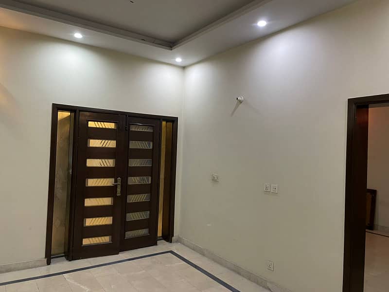 Beautiful Modern 10 Marla House Available For Rent in DHA Phase 5 at a Prime Location 4